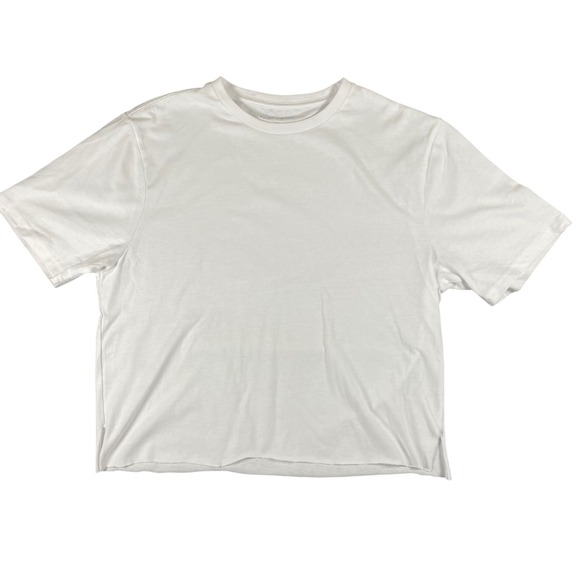 MAGNATEK Tops - Magnatek Cropped T-shirt‎ Medium White Short Sleeve Casual Workout Top Gym Run